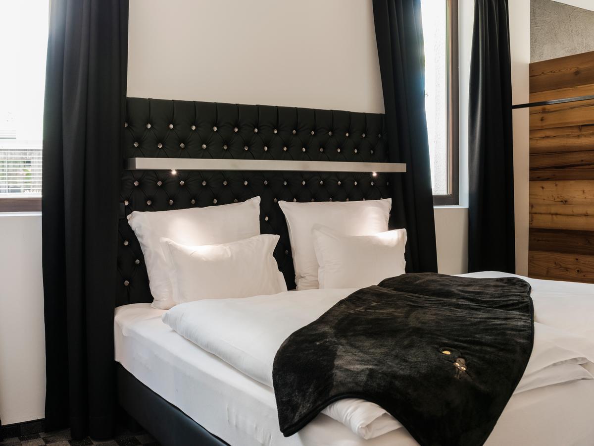 Garni Hotel Katzenthalerhof Lana Bagian luar foto