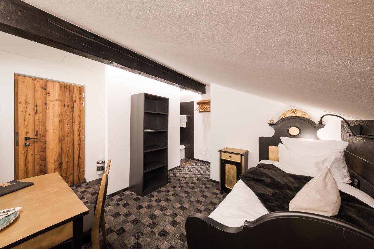 Garni Hotel Katzenthalerhof Lana Bagian luar foto