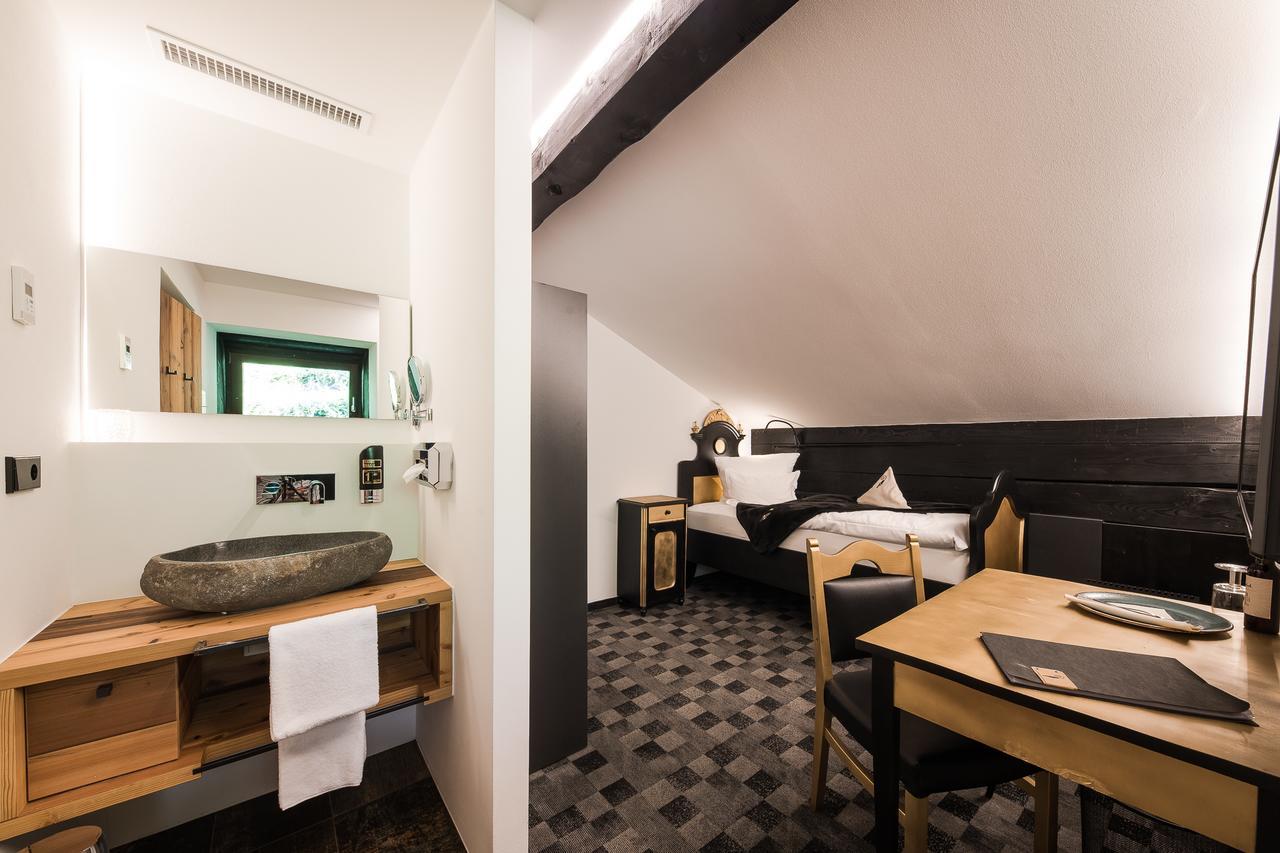 Garni Hotel Katzenthalerhof Lana Bagian luar foto