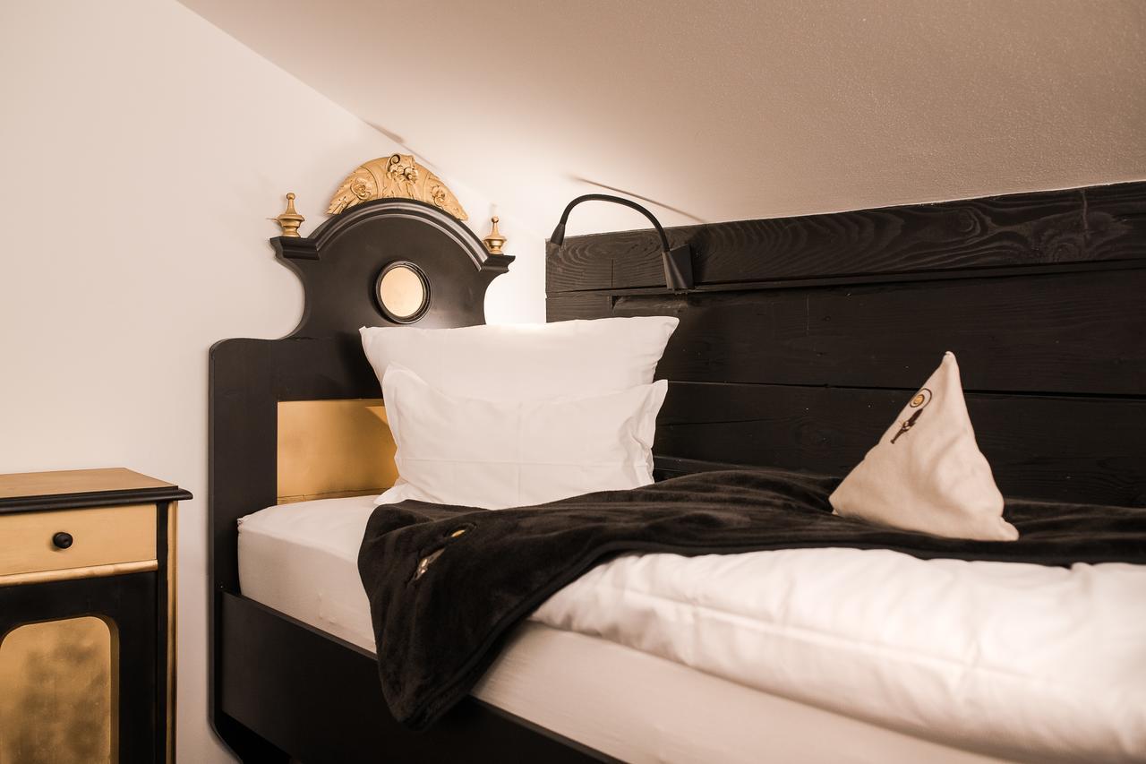 Garni Hotel Katzenthalerhof Lana Bagian luar foto